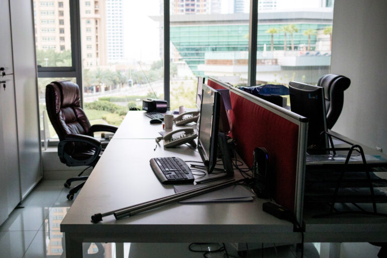 Compreendendo e gerenciando o absenteísmo para um ambiente de trabalho mais saudável e produtivo